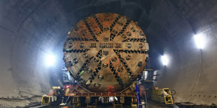 tunnel-construction-boring-machine